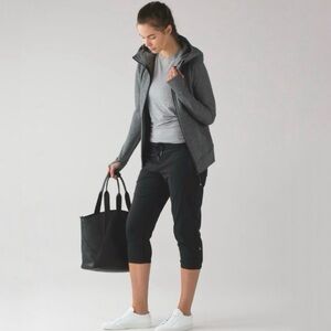 Lululemon Dance Studio Crop II 20” Unlined Lightweight Performance Pant Black 4